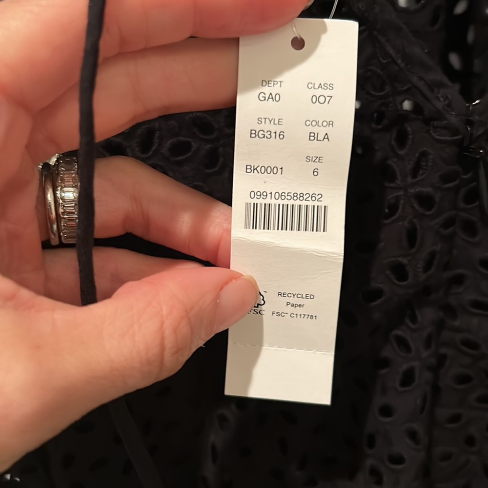 NWT J. Crew Women’s Black Eyelet VBack Puff Sleeve Top BG316 Size 6 - Picture 9 of 9